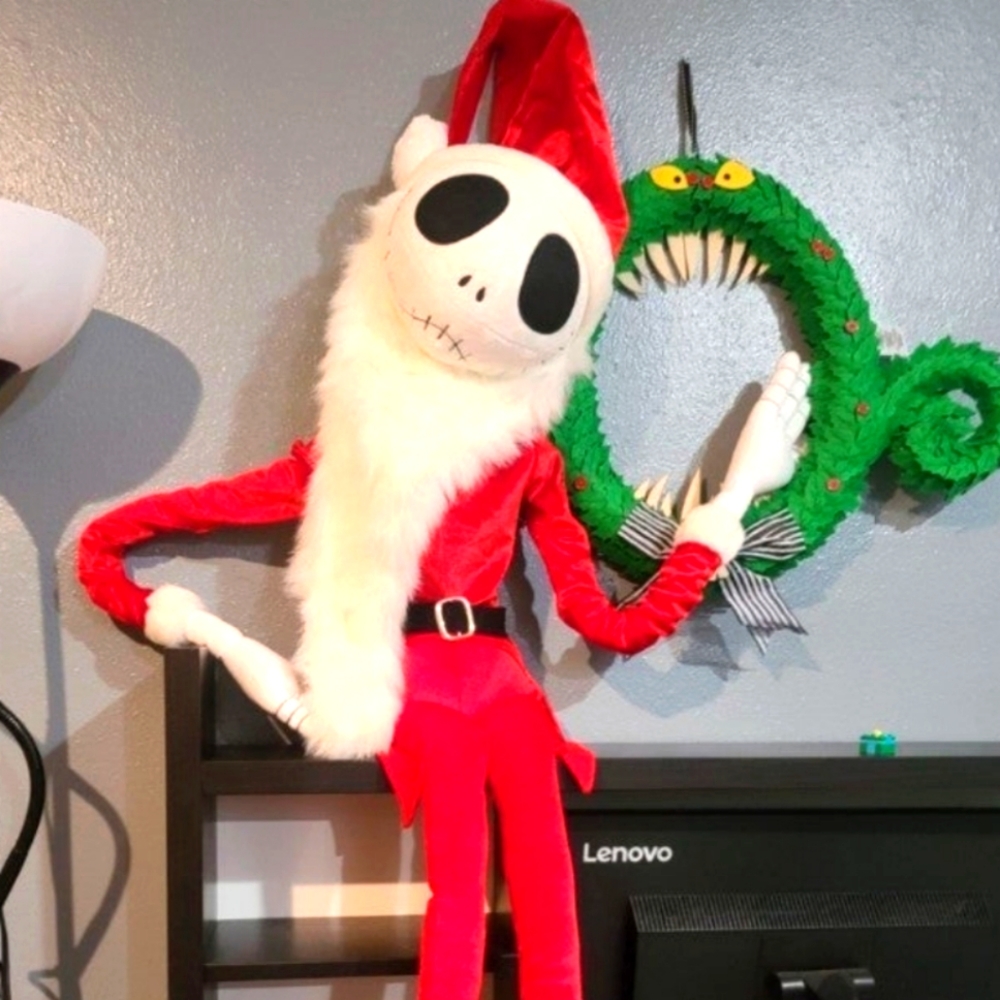 COPY - JACK SKELLINGTON NIGHTMARE SANTA   4' PLUSH RARE